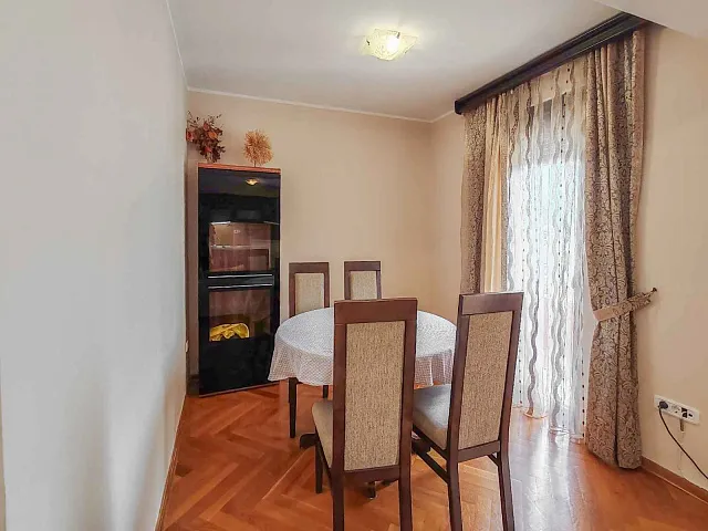 Helle 3-Zimmer-Wohnung, 78 m², Budva — photo 9